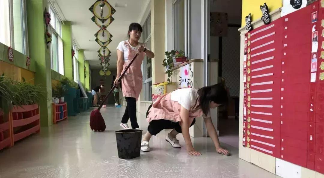 师爱如蜜，用心铺开童话之路，格林童话幼儿园喜迎开学季