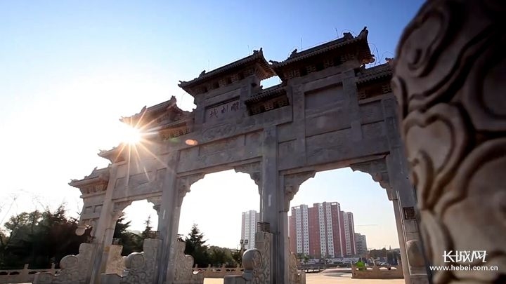 曲阳三把斧,曲阳三界汉白玉雕塑