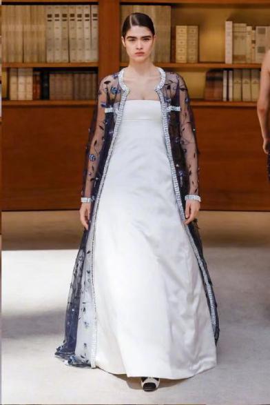 chanel开设职位,chanel接替老佛爷