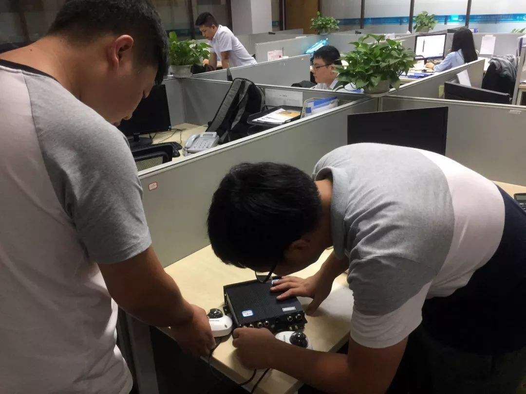 跟同事接触如何避免说教,同事总喜欢说教别人