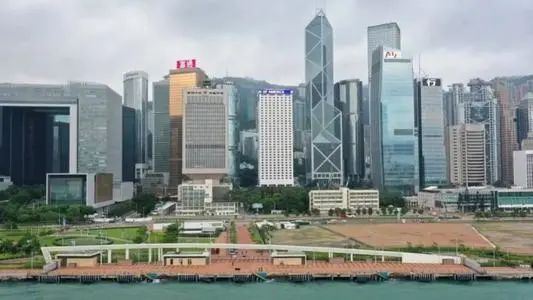 呼和浩特一幼儿园多名孩子身上现针眼；印度试射可载*弹核**头导弹；海口一父亲为骗保将智障儿子狠心推下海