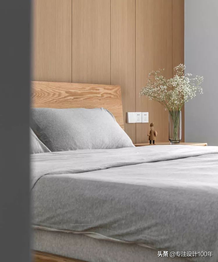 大面积落地窗，绿色肆意增长的家