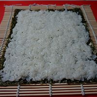 寿司和紫菜包饭别傻傻分不清，教大家怎么做紫菜包饭，好吃又营养