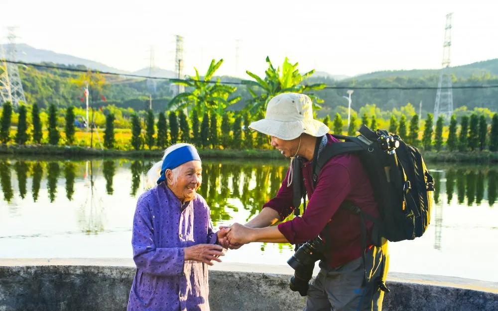 楹﹀厓鎽勫奖,楹﹀厓瑙嗛