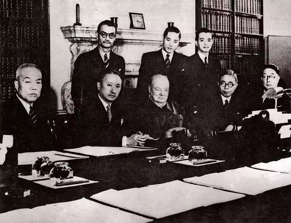 陆宗舆与陆征祥是同一个人,陆征祥与陆宗舆是同一个人吗