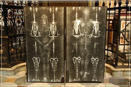 耶稣的裹尸布之谜,耶稣的裹尸布存在吗