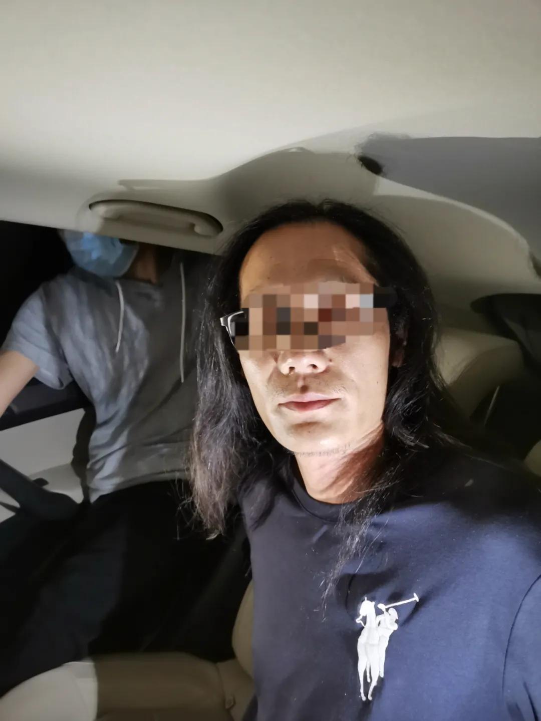 开工作室、住豪宅开豪车……在逃13年命案逃犯上演“励志人生”