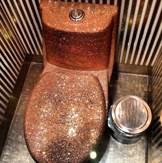 客厅卫生间不想装马桶怎么设计,卫生间壁挂马桶装修全过程