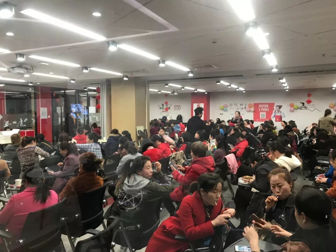 河南金牌月嫂养成记,河南做月嫂13年挣百万