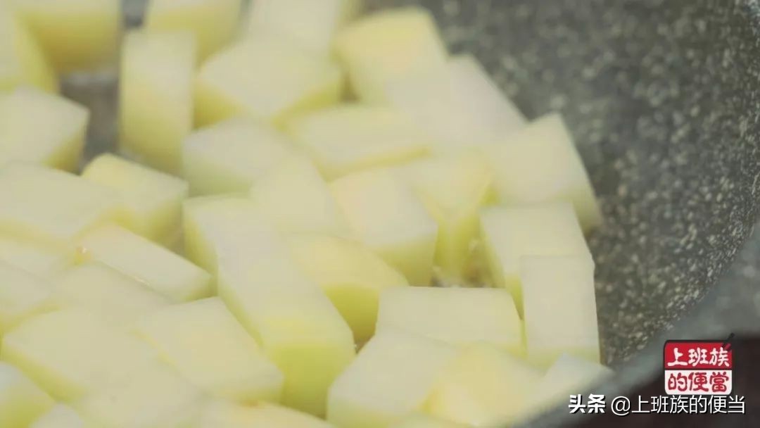 土豆简单易做又好吃的方法,土豆的第n种做法你学会了吗