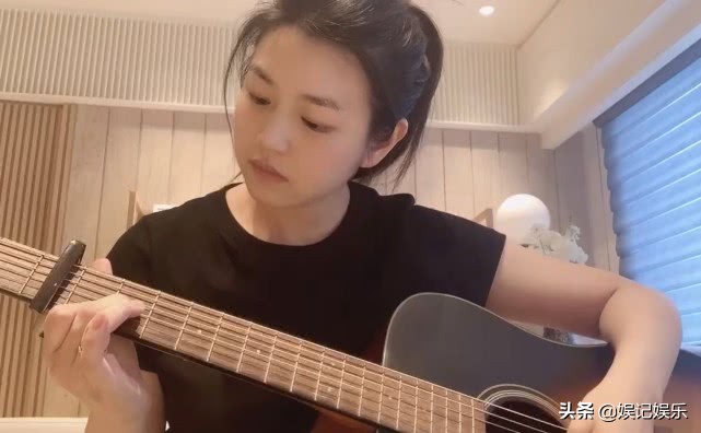 陈晓陈妍希夫妇发糖,陈妍希和陈晓甜蜜互夸秀恩爱