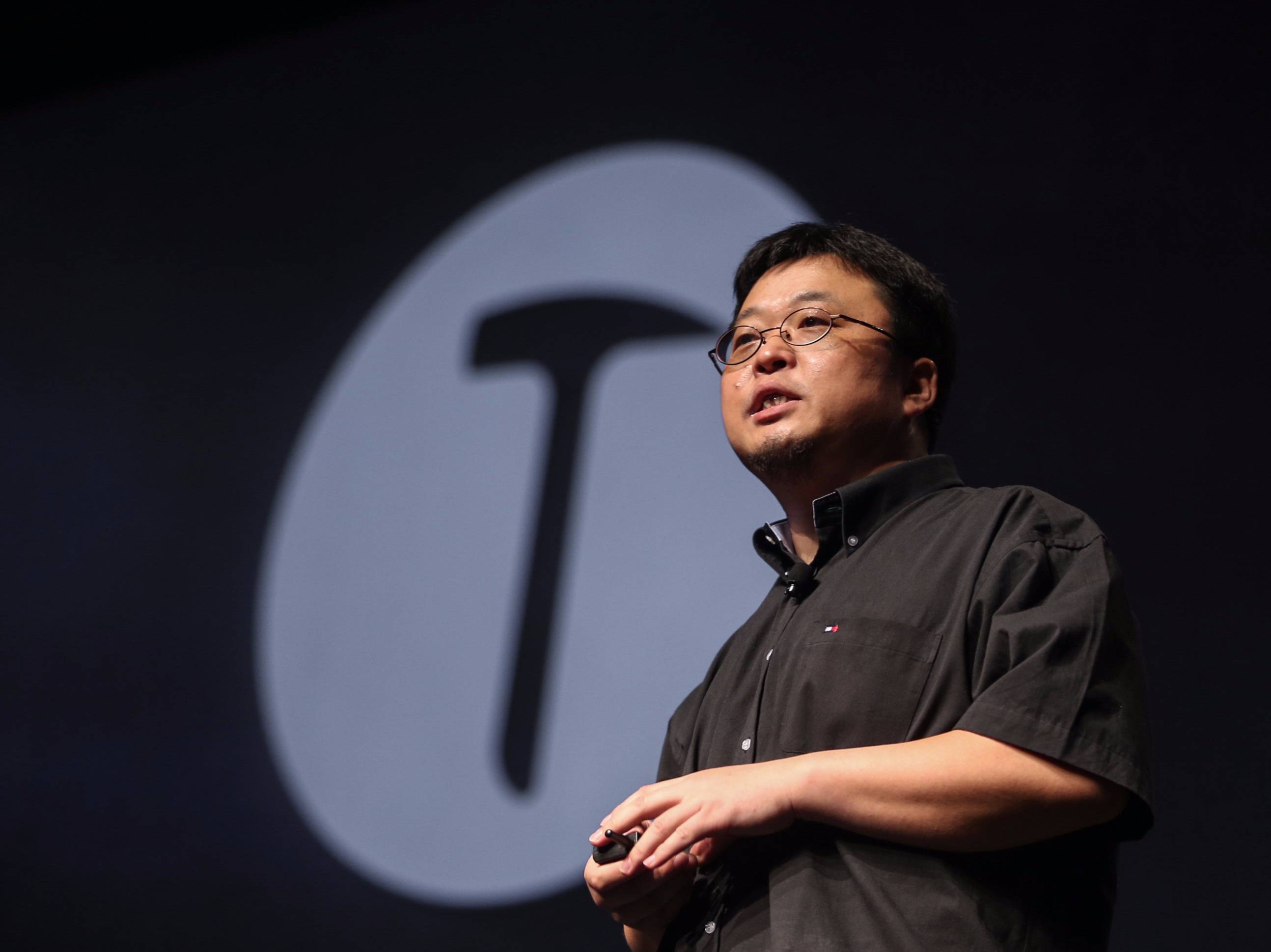 锤子失败和小米成功,锤子是被小米打垮的吗