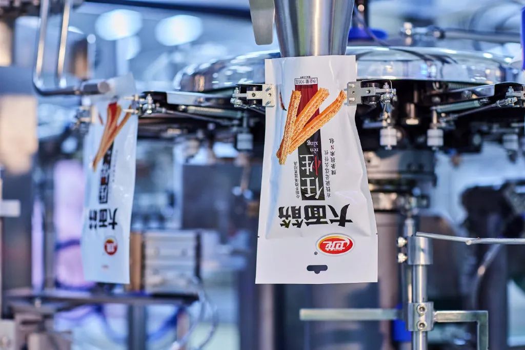 卫龙集团董事长刘卫平采访,卫龙集团创始人刘卫平