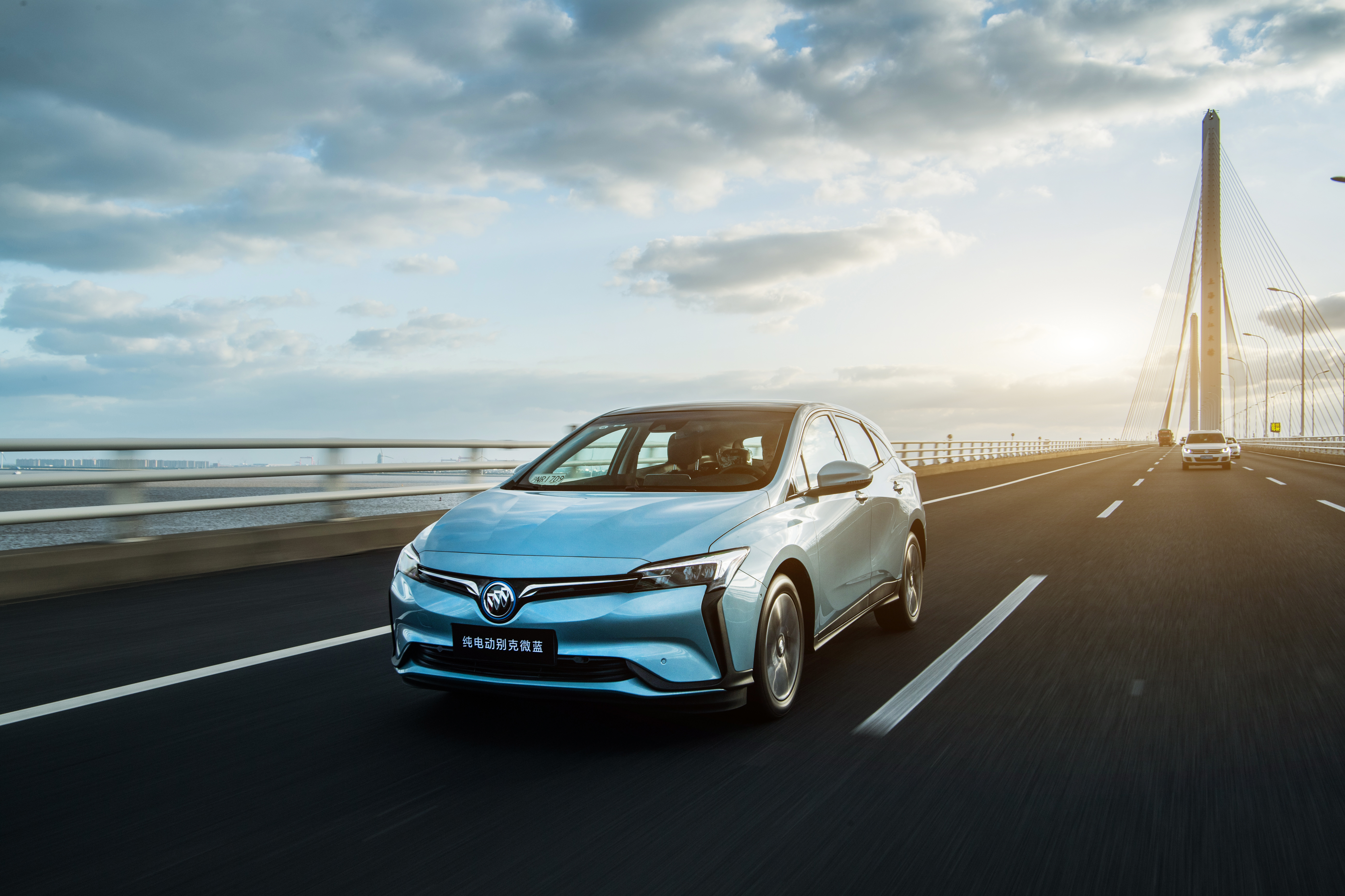别克velite6微蓝抢先试驾续航提升,微蓝velite6纯电动430km越享版