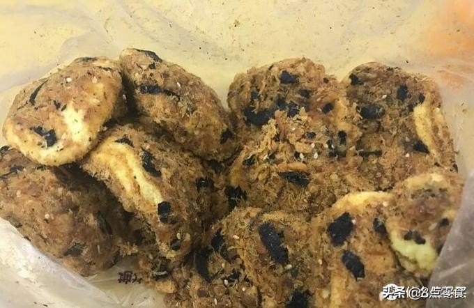 轻松玩烘焙想吃红遍四海八荒的肉松小贝可是又不想排队，自己做