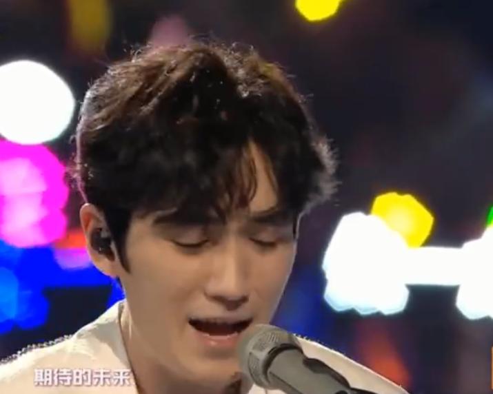 居老师小视频,居老师唱过的歌