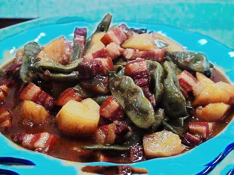 东北种地大户一年能赚多少钱,东北农民种植真实收入