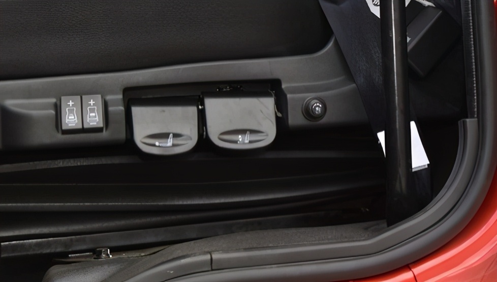 19年青岛解放龙v220马力,解放龙vh2.0国六252马力6缸