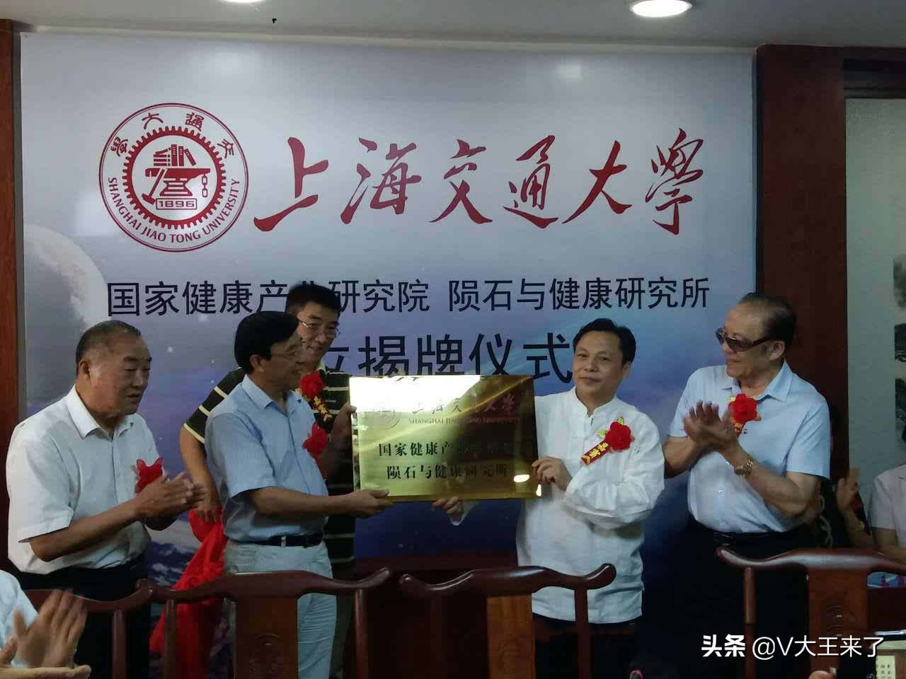 对身体无害的陨石,陨石的价值与危害