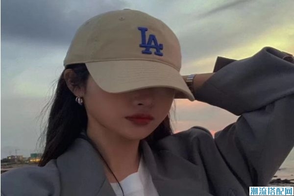 la和mlb的帽子哪个好看,mlb的帽子和ny的帽子哪个更好