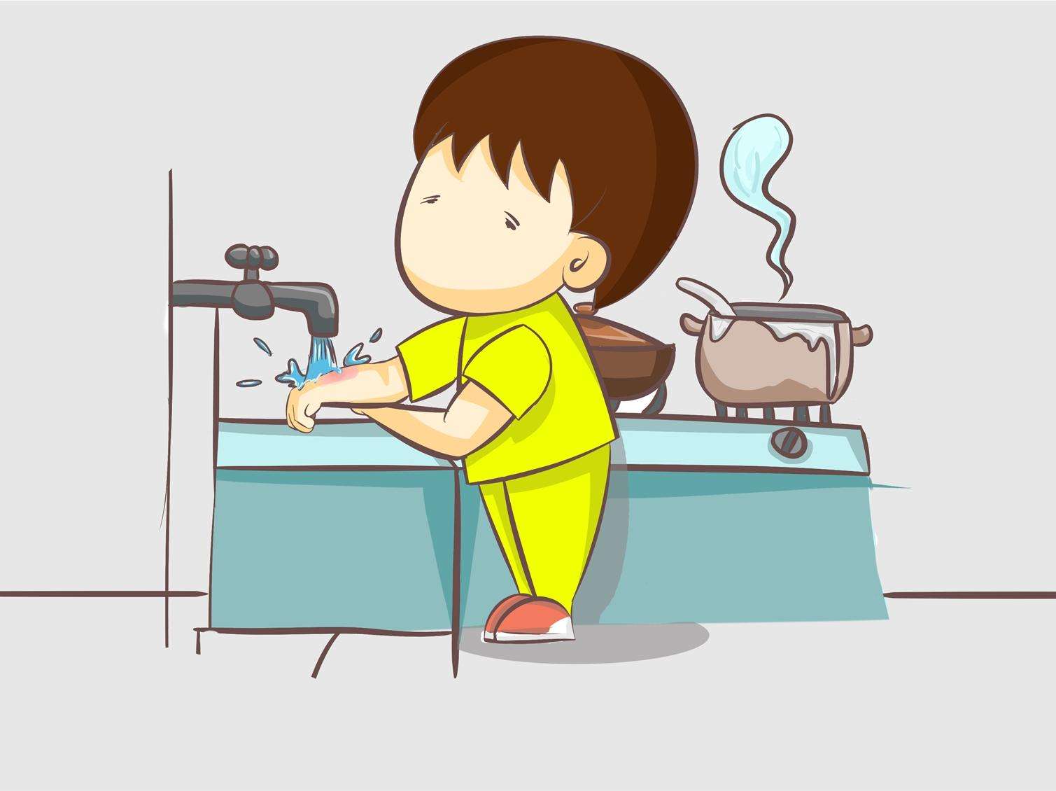 孩子被烫伤后期家长应该怎么处理,孩子烫伤后必须要做的五件事