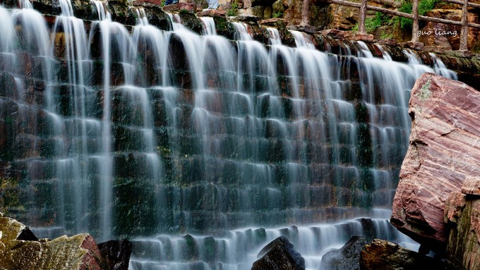 小游万仙山体验郭亮绝壁长廊,万仙山郭亮村景区瀑布介绍