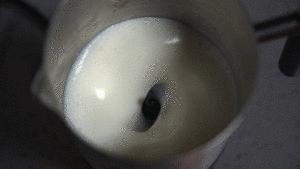 胶囊咖啡机哪款最好,想买咖啡机买便宜的还是贵的好