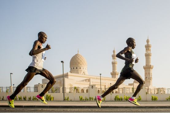 怎样快速的学会跑的姿势,怎样练习胯带动腿跑