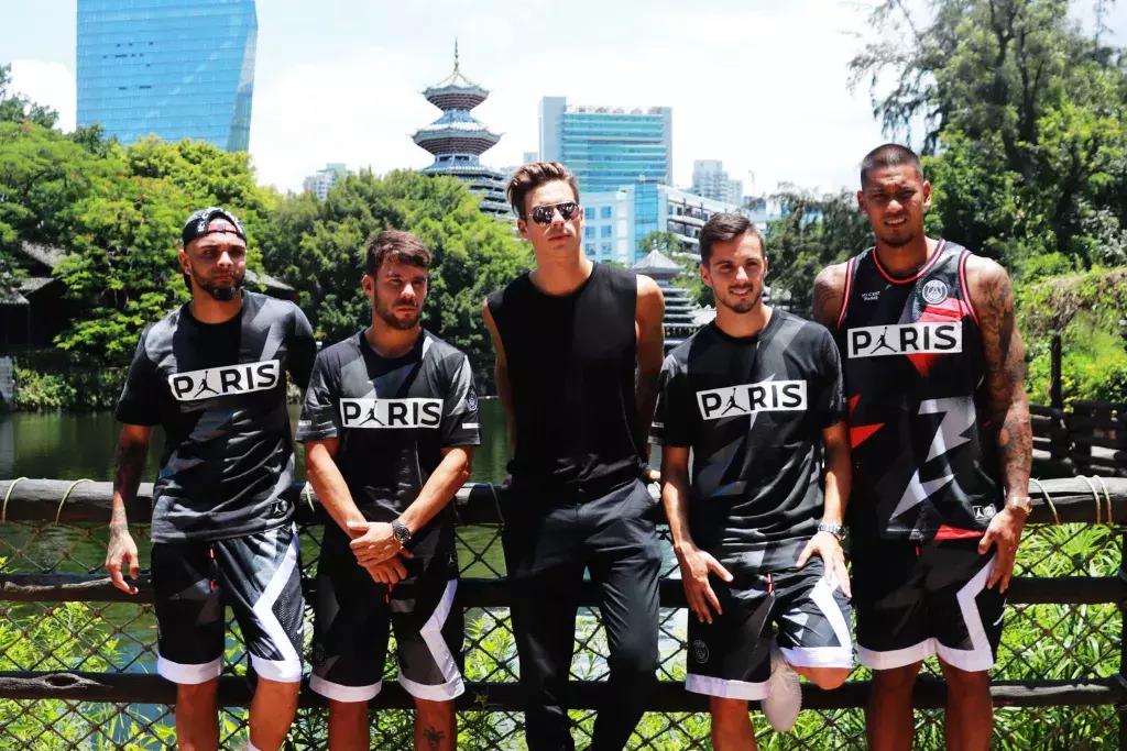 巴黎圣日耳曼抵达深圳,巴黎圣日耳曼姆巴佩一条龙