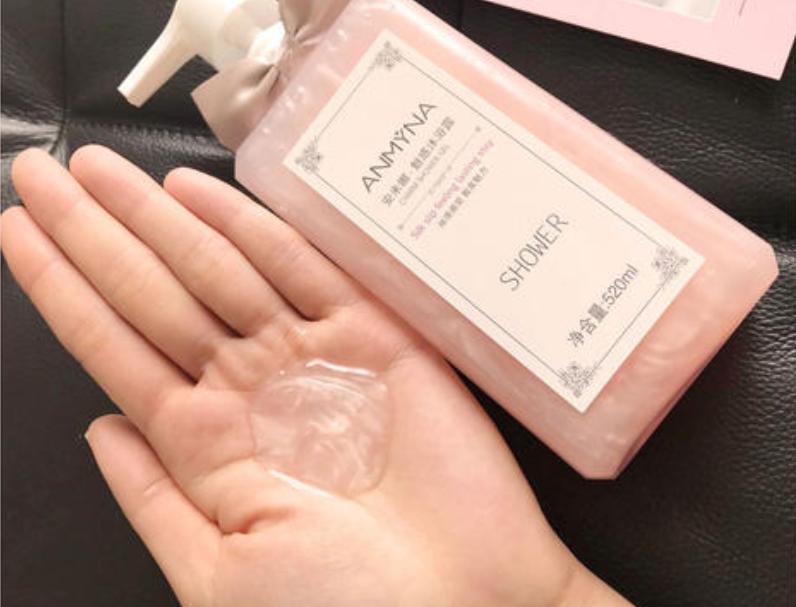 洗澡用香皂好还是沐浴露好呢,洗澡用沐浴露还是香皂对皮肤好