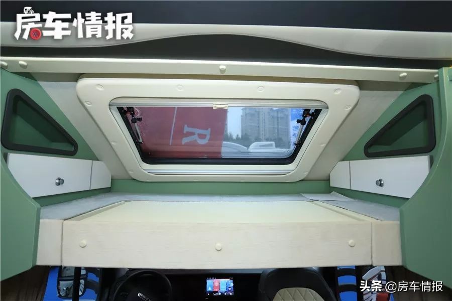 升降大床房车,可升降空间房车