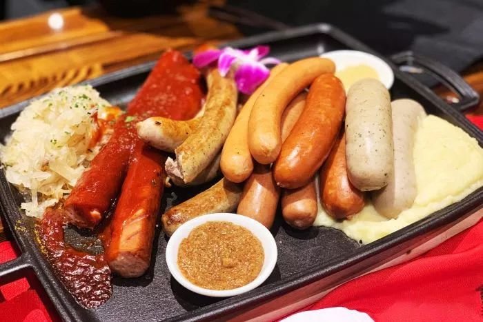 三里屯隐蔽美食一条街,三里屯老字号美食店