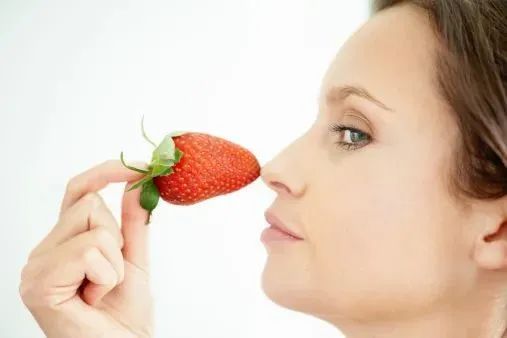 实用又不刺激的去黑头方法有哪些,祛黑头最好的方法目前最有效