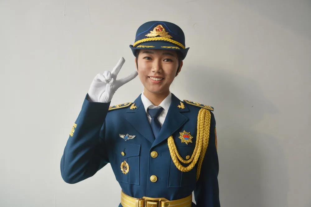 从仪仗女兵到特战尖兵，“一道杠”仲雪盈太牛了！