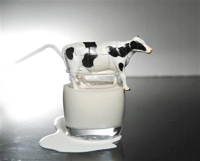 9岁小女孩来例假,九岁女孩儿突然来例假