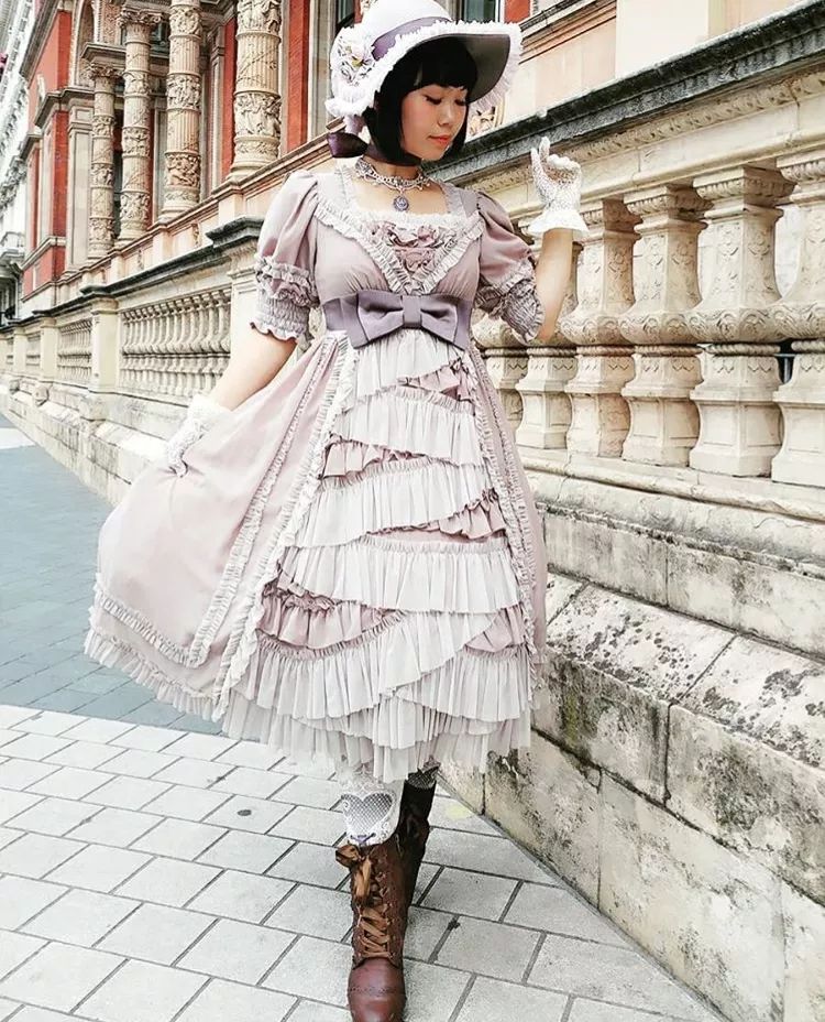 别做梦了，白菜价买古典洛丽塔裙不存在的！