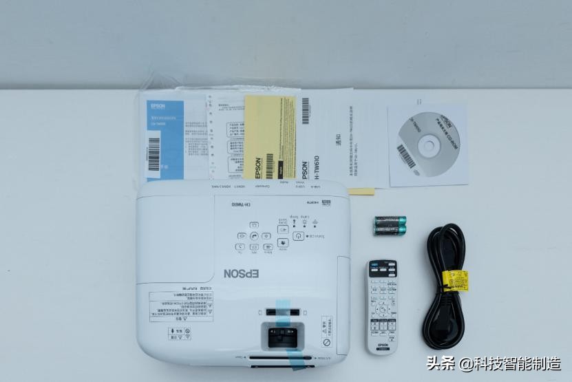 新手入门投影仪选lcd还是dlp,爱普生tw610投影效果