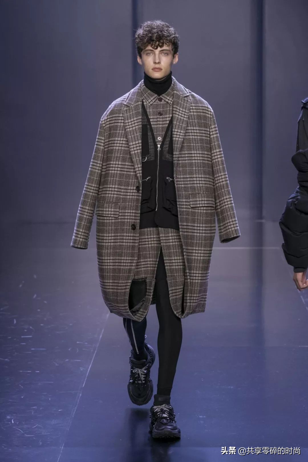 太平鸟夏装时尚穿搭,太平鸟秀场时装周2024秋冬