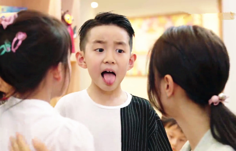 陪你一起长大颖儿痛哭,陪你一起长大颖儿撒娇