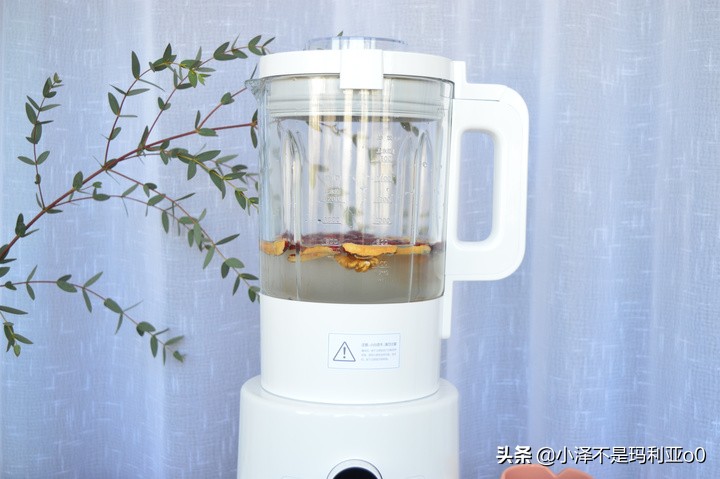 实用主义丨今年春节我为什么给爸妈选择这6件智能小家电