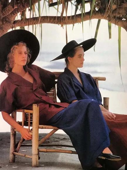 40岁的妈妈适合穿什么鞋子品牌,妈妈适合穿的布鞋子推荐