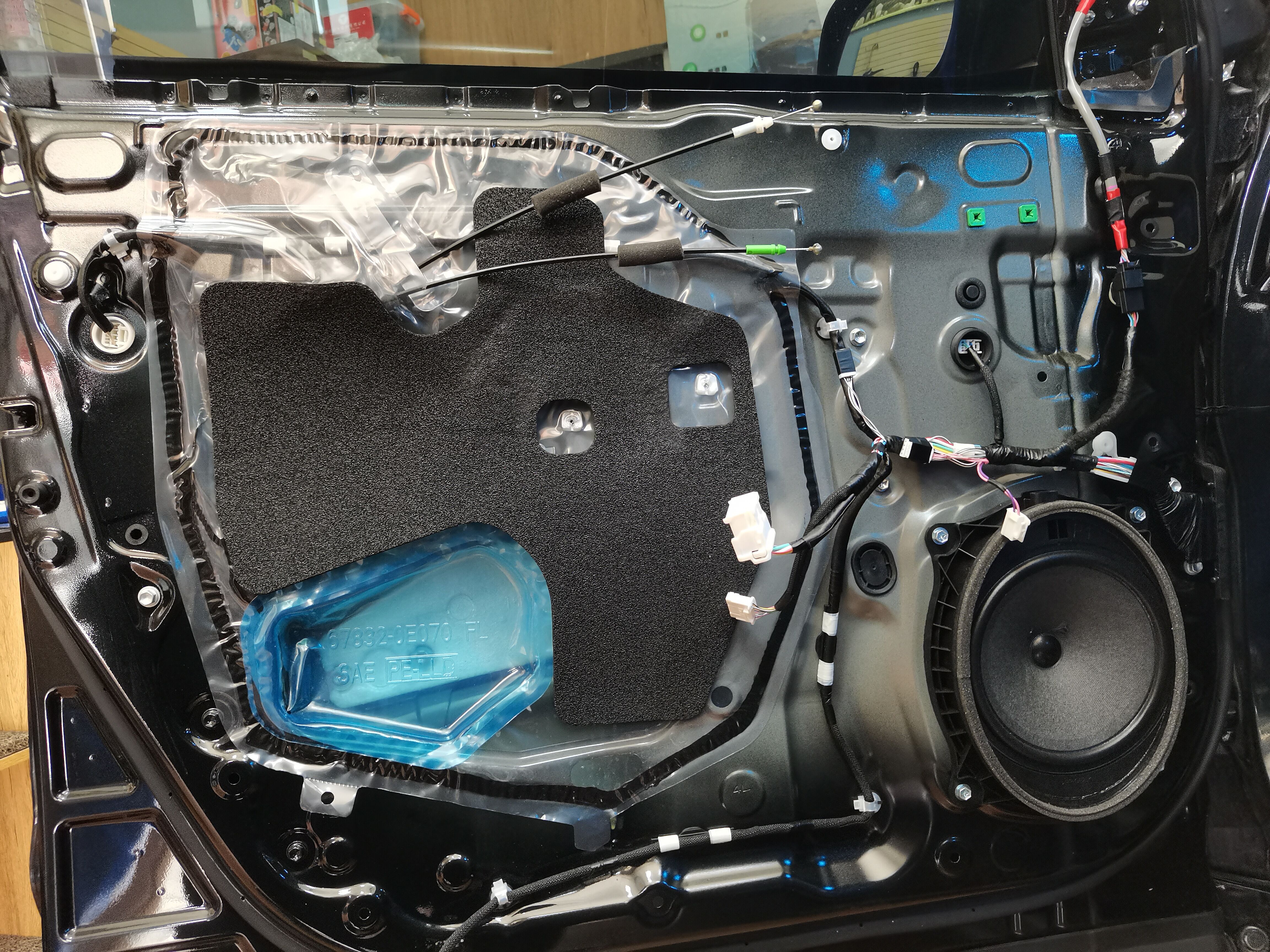 丰田汉兰达音响坏了,汉兰达2.5l双擎四驱尊贵版音响