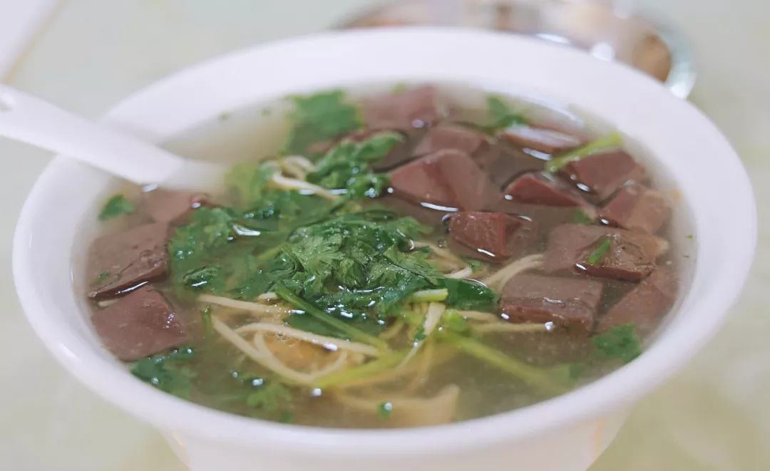 无夜市不夏天!西园里菜场竟然是个“深夜大食堂”?