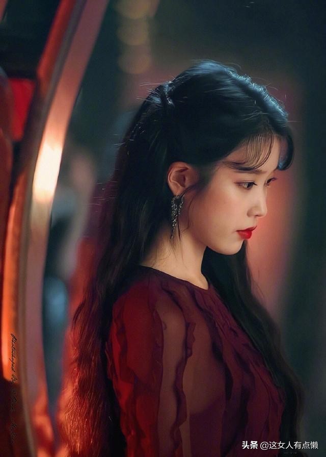 iu在酒店穿衣搭配,iu酒店穿衣搭配