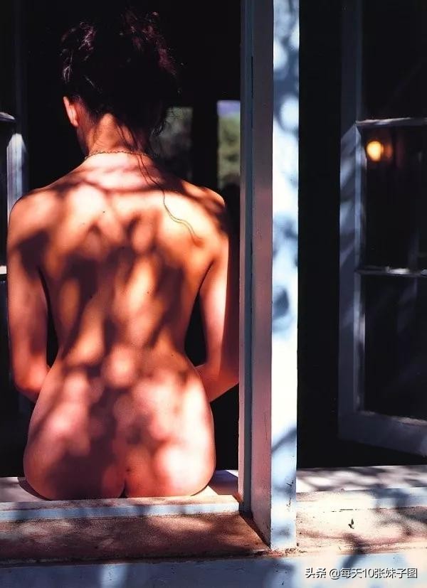 筱山纪信山口百惠写真集,宫泽理惠与筱山纪信参加综艺