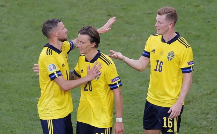 欧洲杯十六强比赛踢多少场,欧洲杯16强赛程表和时间安排