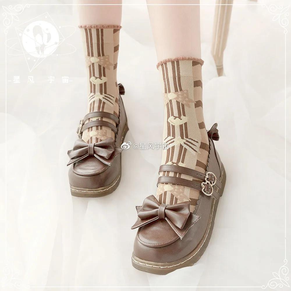 精致Lo娘必不可少的配饰？少女裙摆下的小心思，Lolita袜子安利