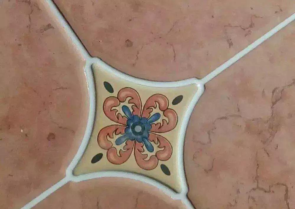 美缝怎么知道有没有填满,地板美缝优点与缺点