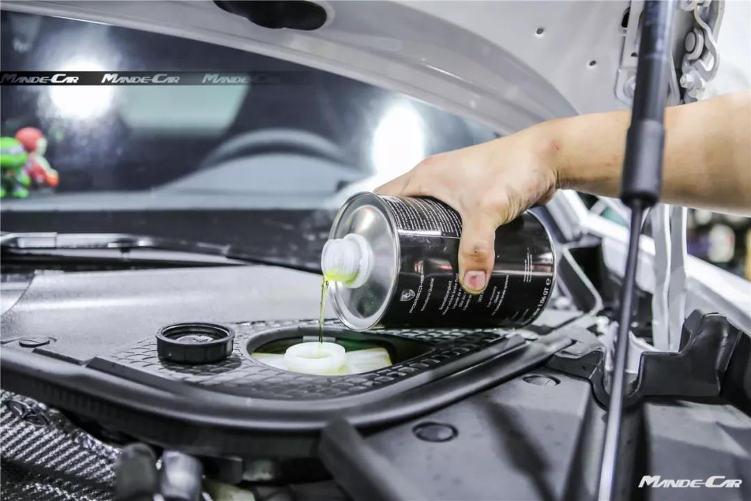 保时捷panamera19寸改装,2021款保时捷panamera4s改装套件