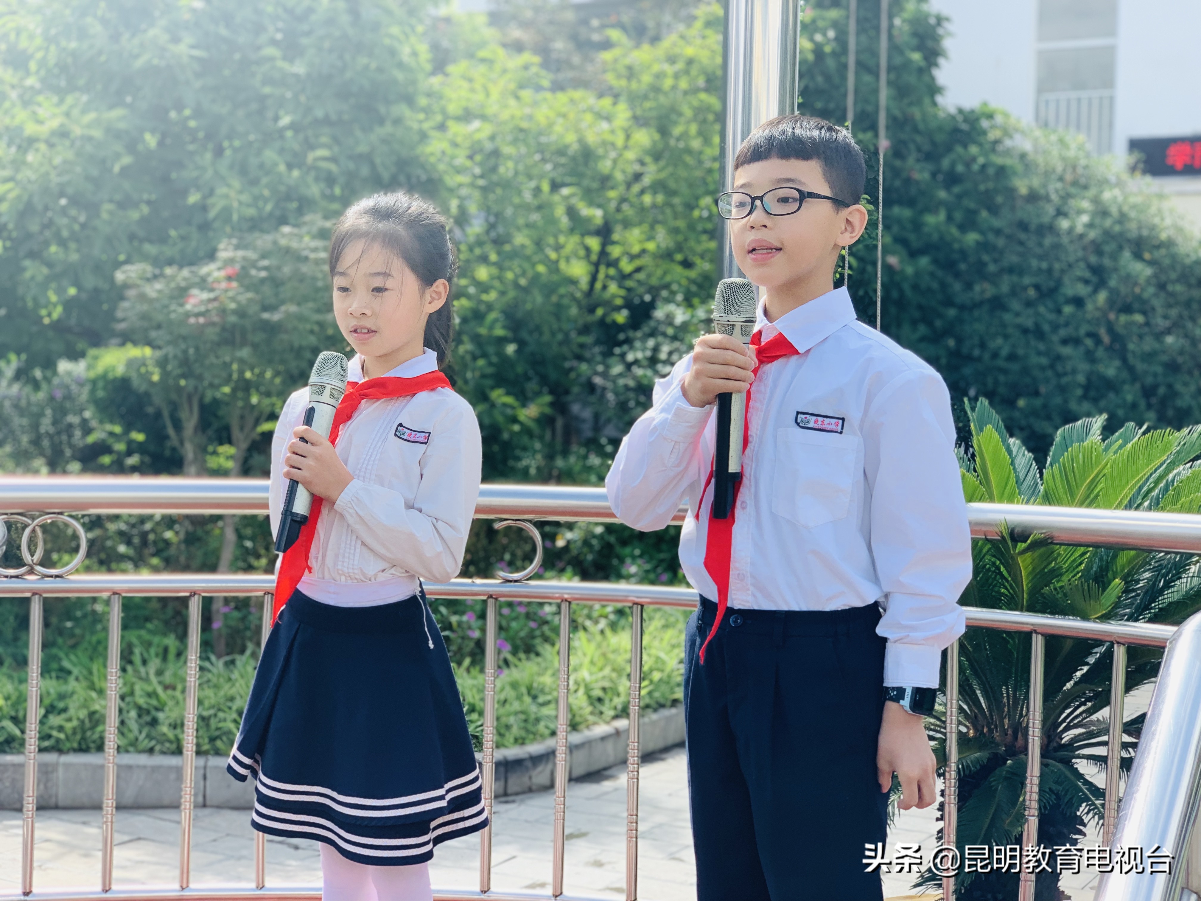 教师节小学生写给老师的贺卡,教师节写给老师的贺卡内容小学生